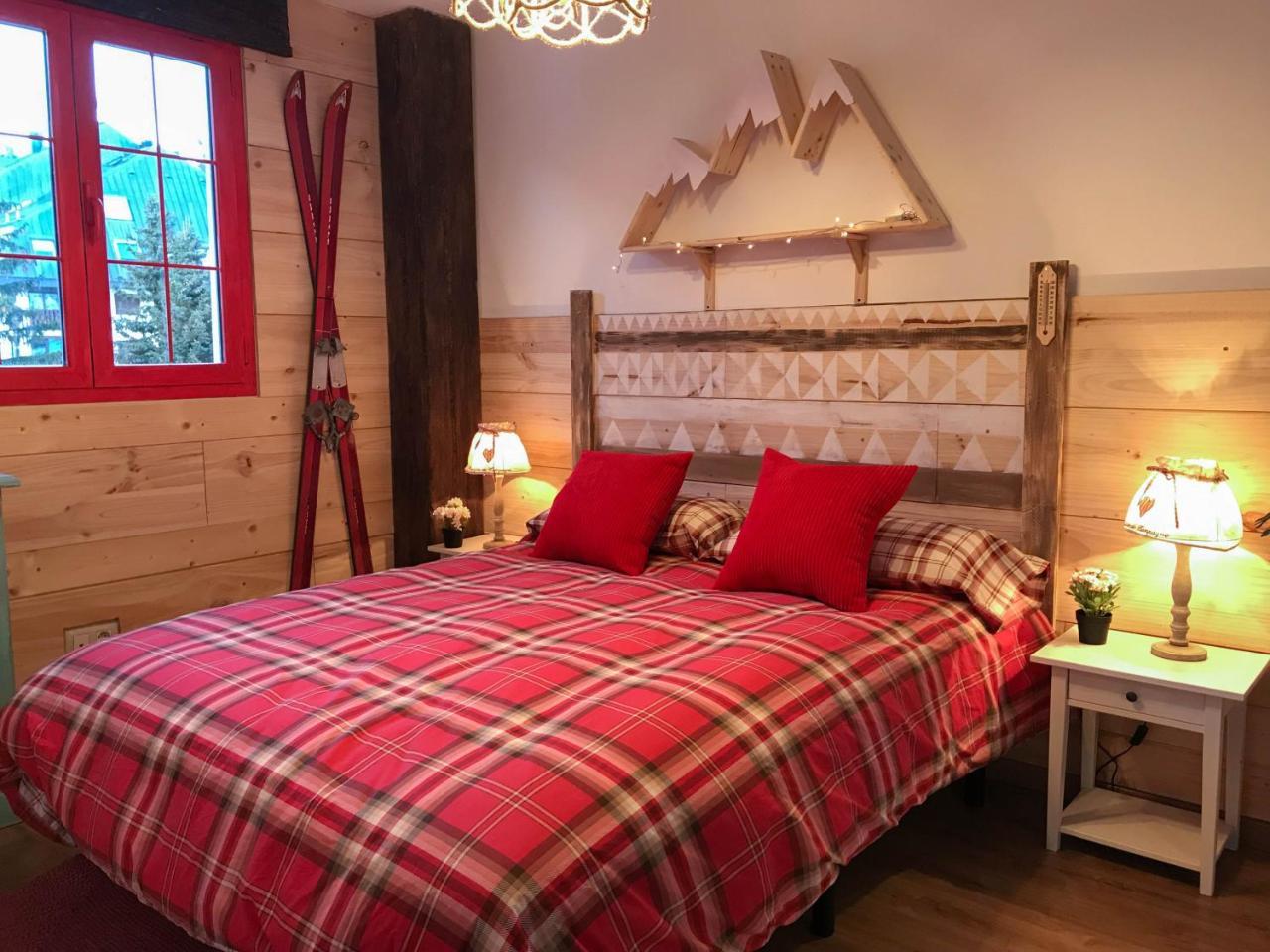 Apartamentos Lorien Candanchú Екстериор снимка